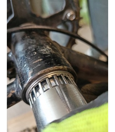 Klucz rowerowy do supportu serwisowanie roweru